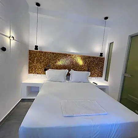Otel Acropolis Páros