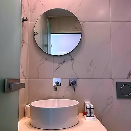 Otel Acropolis