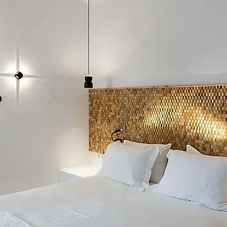 Acropolis Otel *