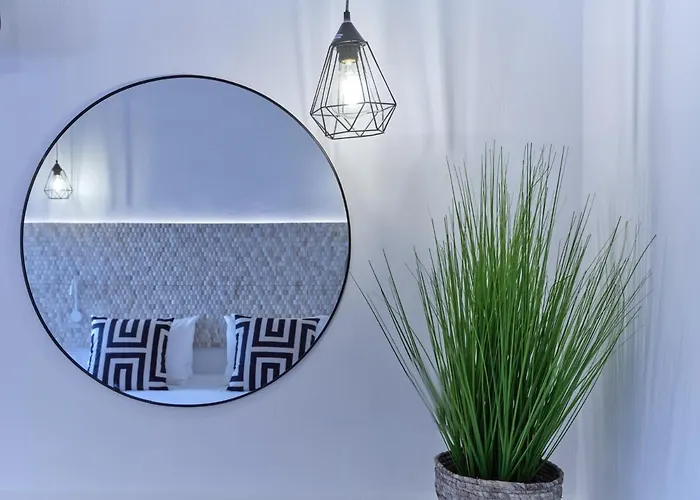 ακρόπολη Ξενοδοχείο *