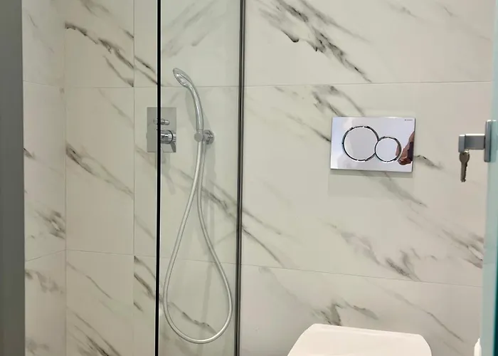 ακρόπολη Ξενοδοχείο *